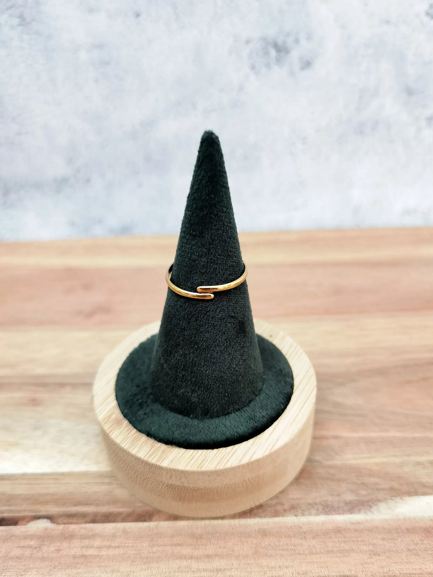 Größenverstellbarer Herzring aus Edelstahl - Geschenkidee zum Valentinstag