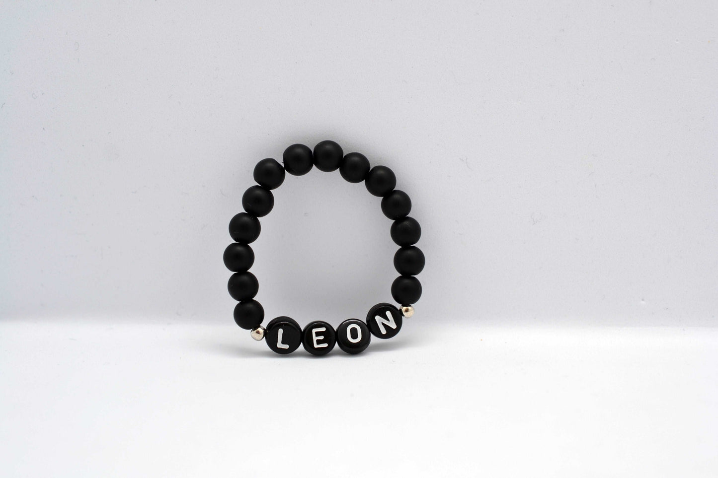Personalisiertes Baby Armband in schwarz