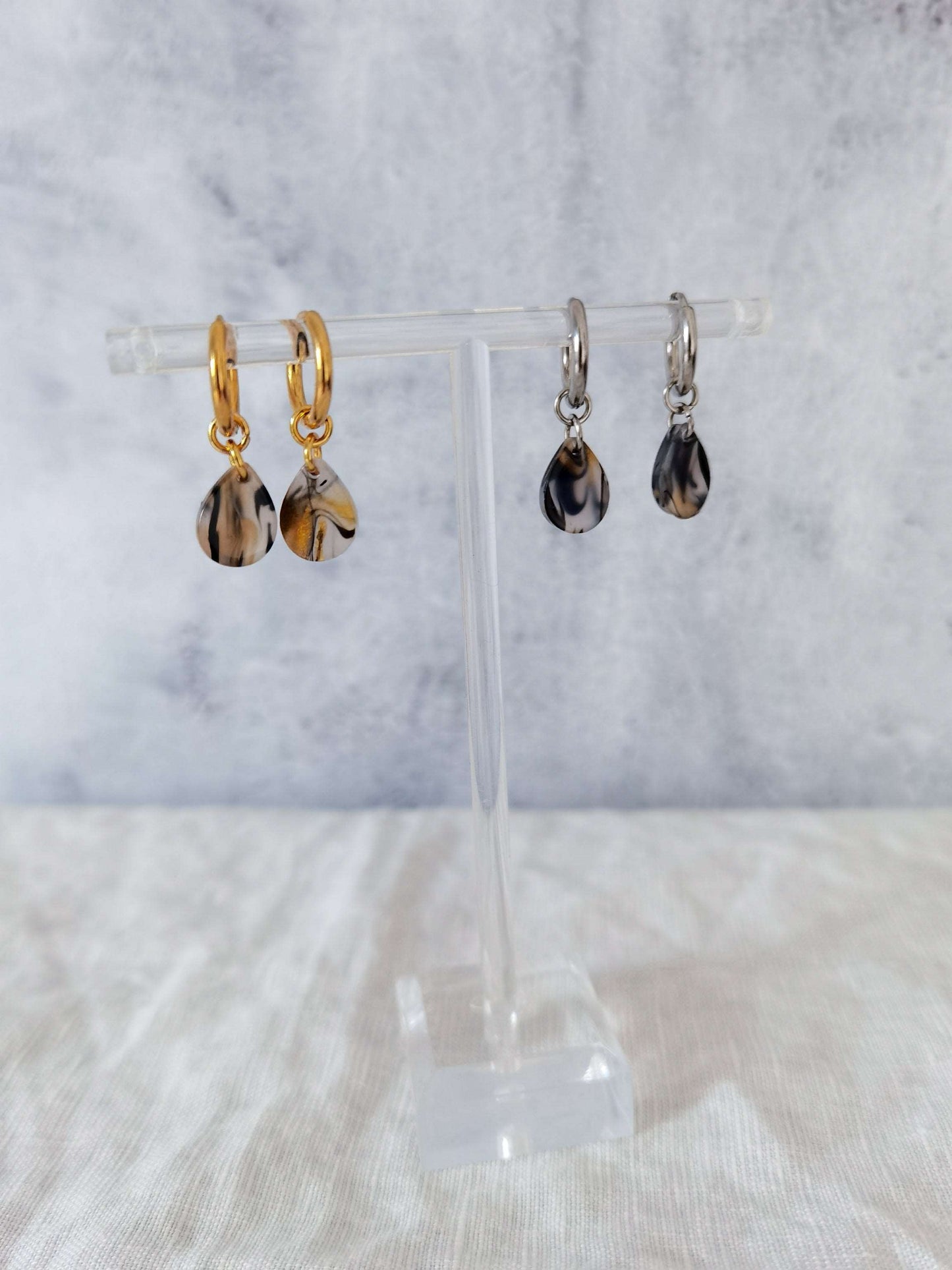 Resin Ohrringe in gold und silber