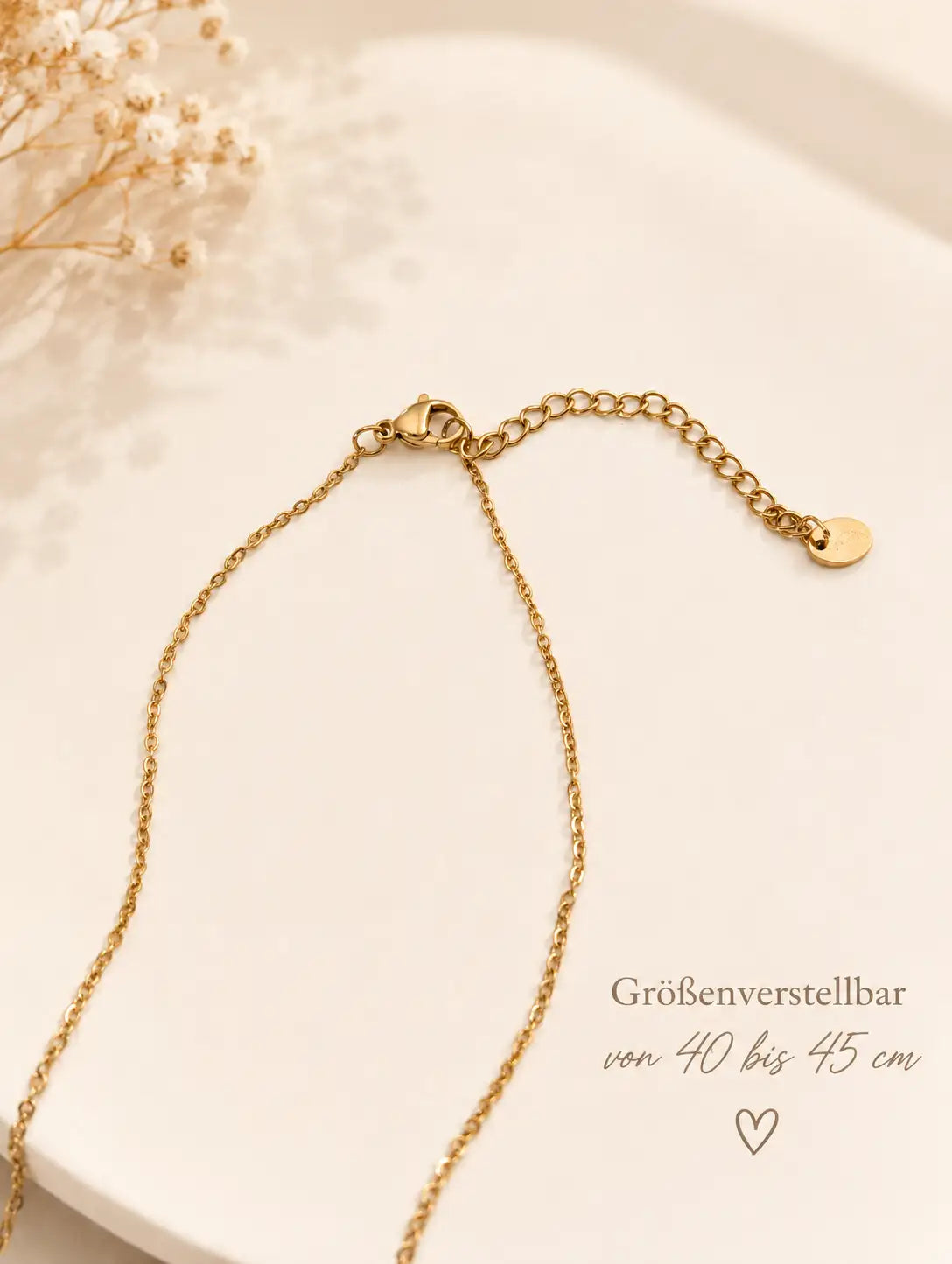 Goldene Kleeblatt-Halskette aus Edelstahl mit verstellbarer Länge von 40 bis 45 Zentimetern