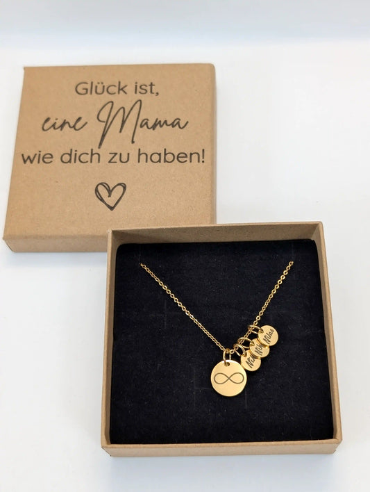 Personalisierte Mama Kette mit Namensgravur in goldener Edelstahlkette, Geschenk für Mama in gravierter Schmuckbox