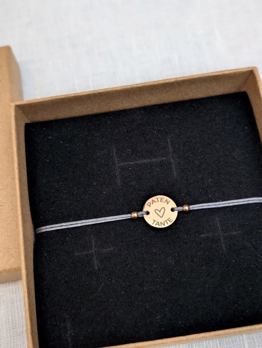 Graviertes Edelstahl Armband für Patentante in schwarzer Schmuckeinlage – Geschenk zur Patentante fragen